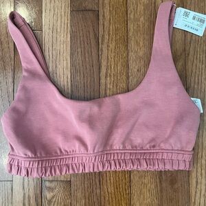 NWT Lululemon Softstreme Scoopneck Bra - Size 10 B/C Cup
